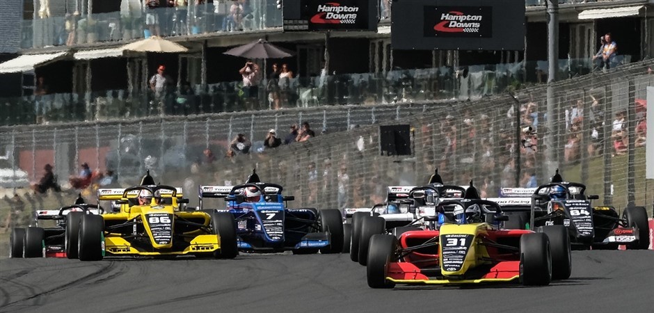 Calender pre season (940 x 450)