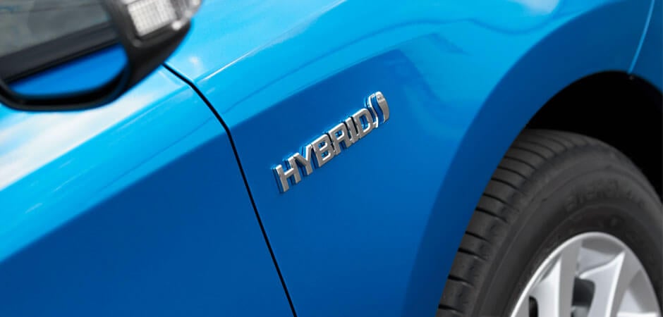 Toyota's-hybrid-dominance-HERO_940x450