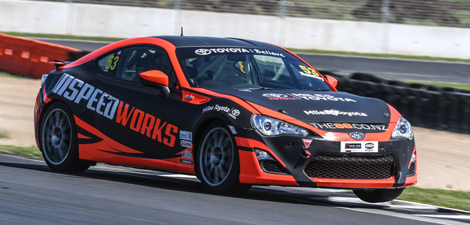 Dark-Horse-Duo-Looking-Forward-To-Busy-Season_HERO_940x450