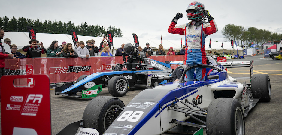 CHambers win (940 x 450)