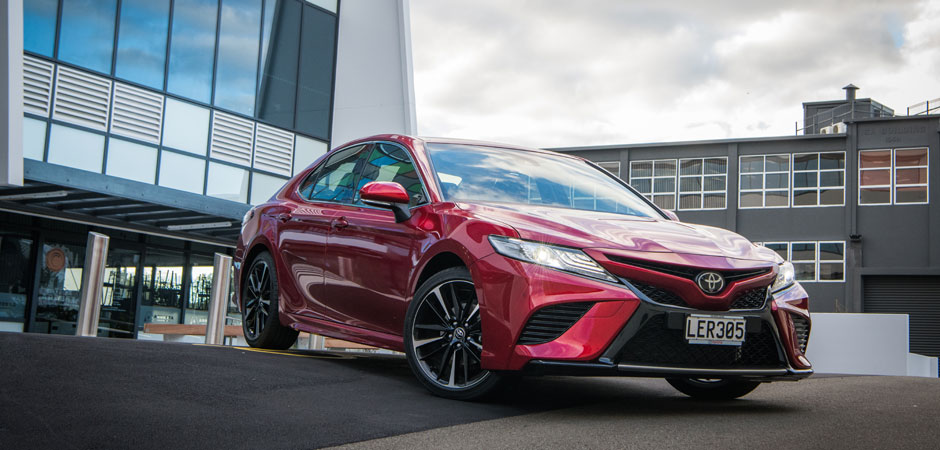 Camry--taking-back-the-streets-with-aggressive-new-styling_HERO_940x450