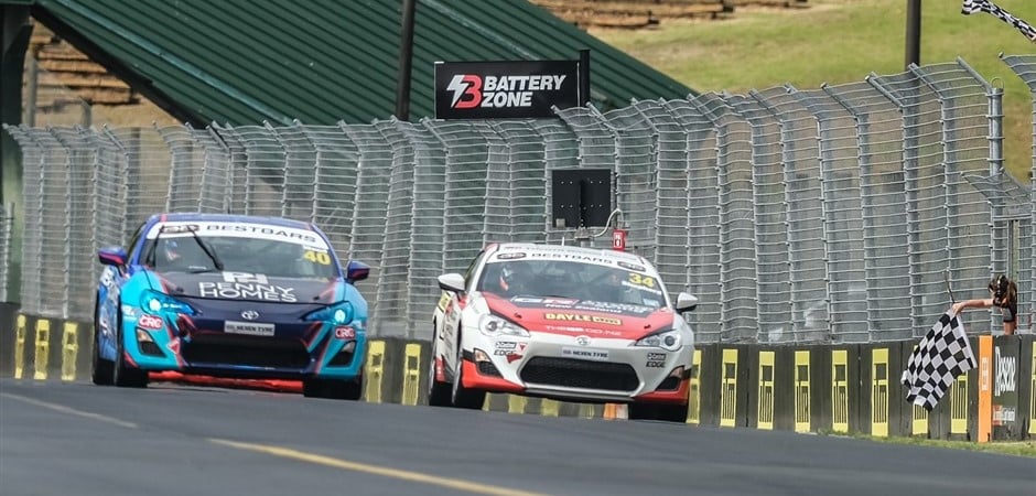 Puke R1 finish (940 x 450)