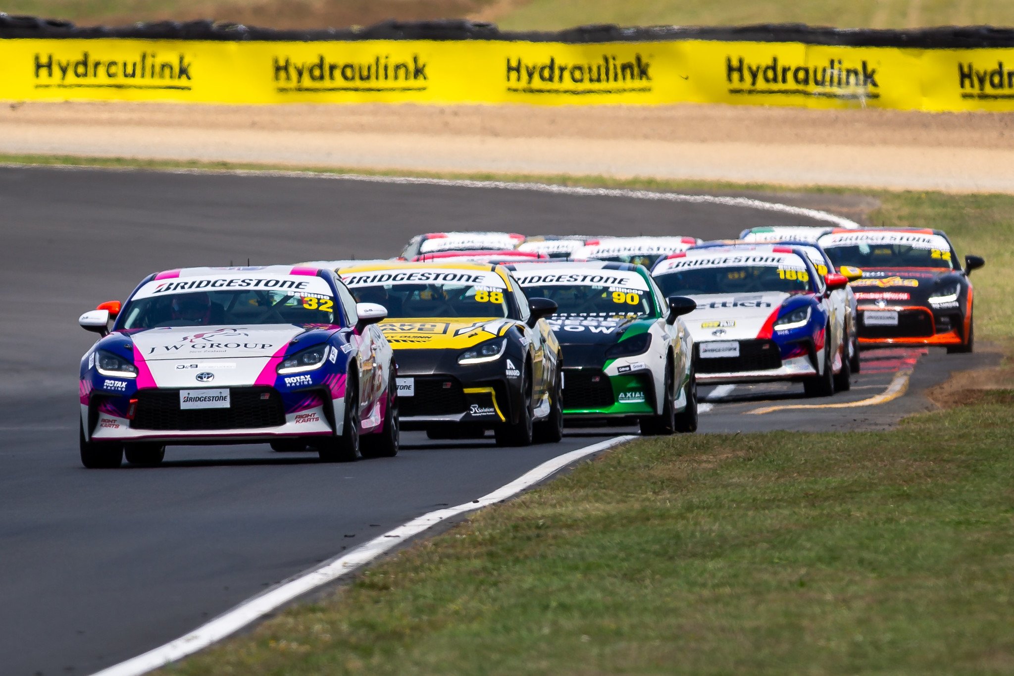 Bethune win HD R2 (940 x 450)