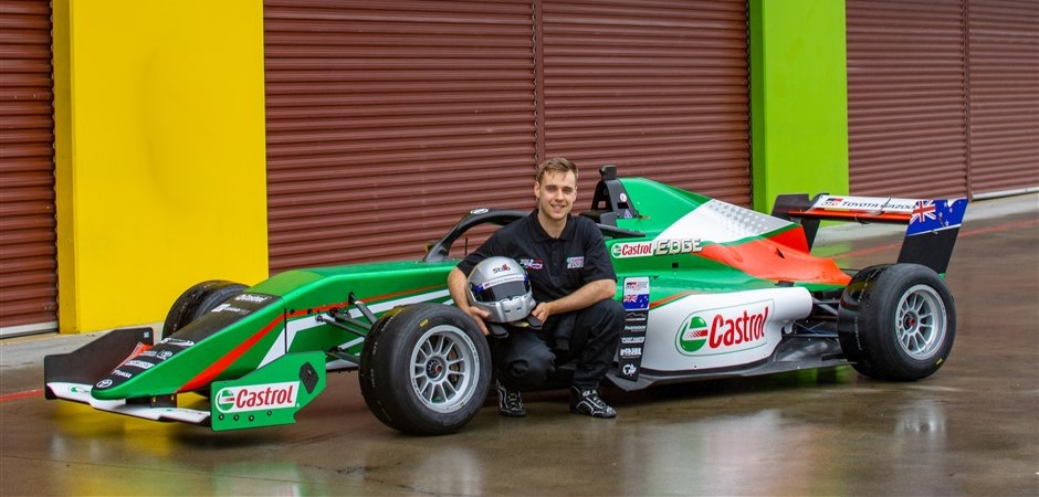 James Castrol (940 x 450)