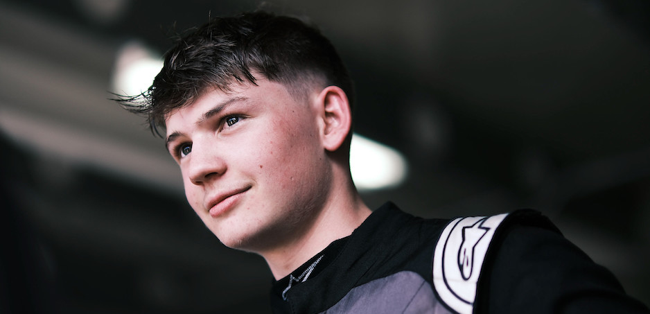 Bakkerus spreads wings with season in Toyota 86 Championship_940x450