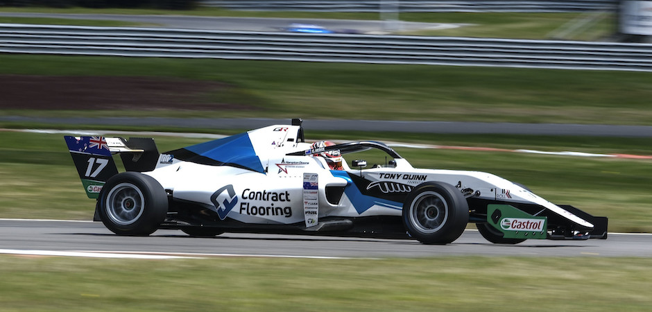 Callum Taupo pole (940 x 450)