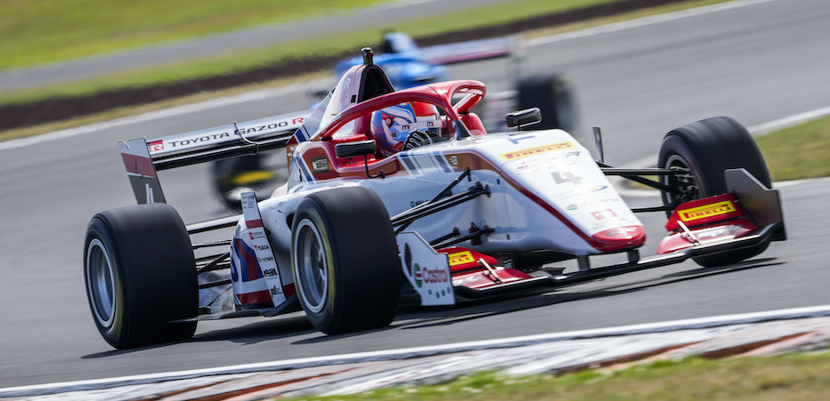 ROman manfeild preview (940 x 450)