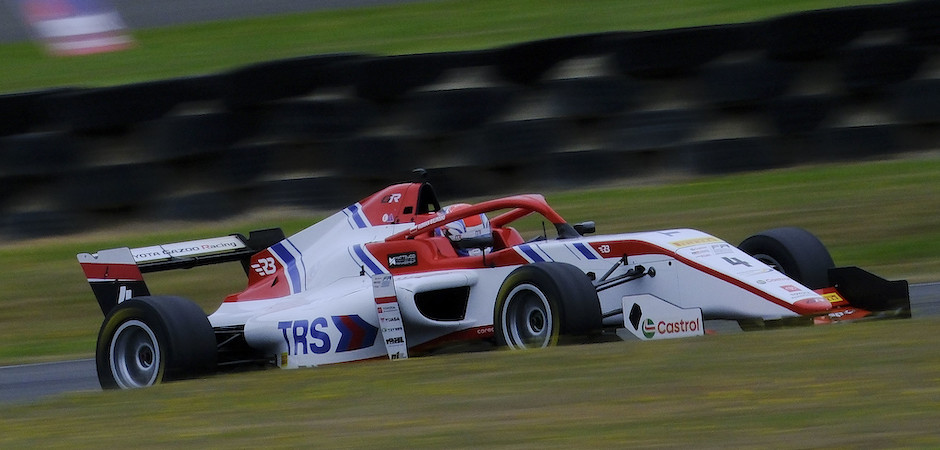 Roman Higgins pole (940 x 450)