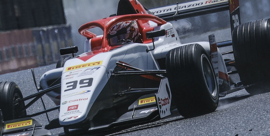 Gerarrd HD pole (940 x 450)