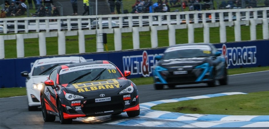 Brock r1 win sups(940 x 450)