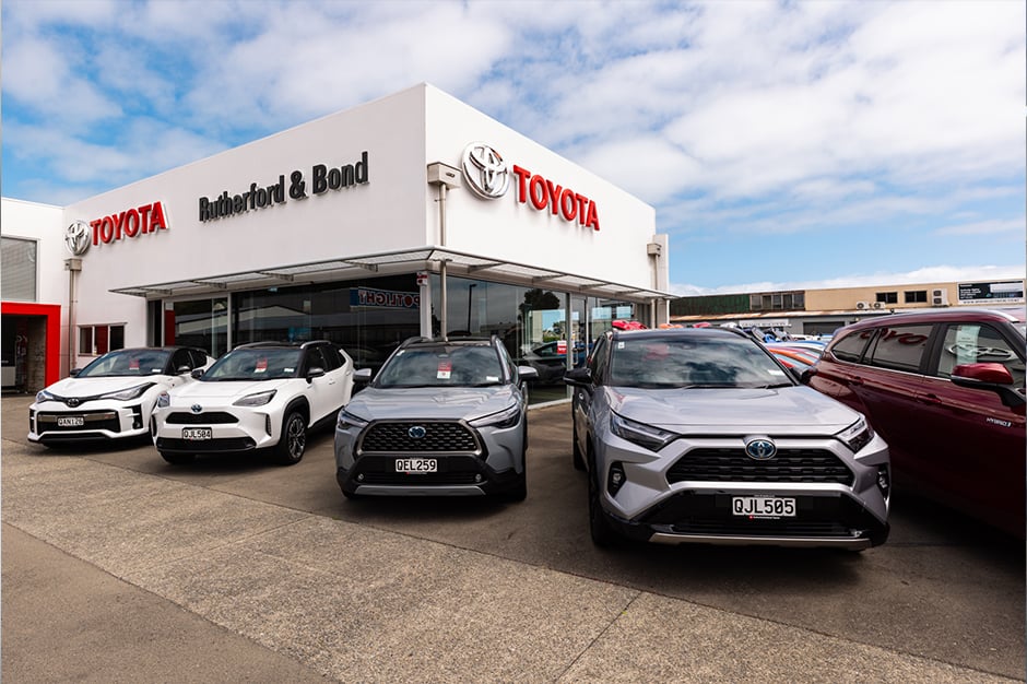 4.-Kapiti-Toyota-Exterior-940x626