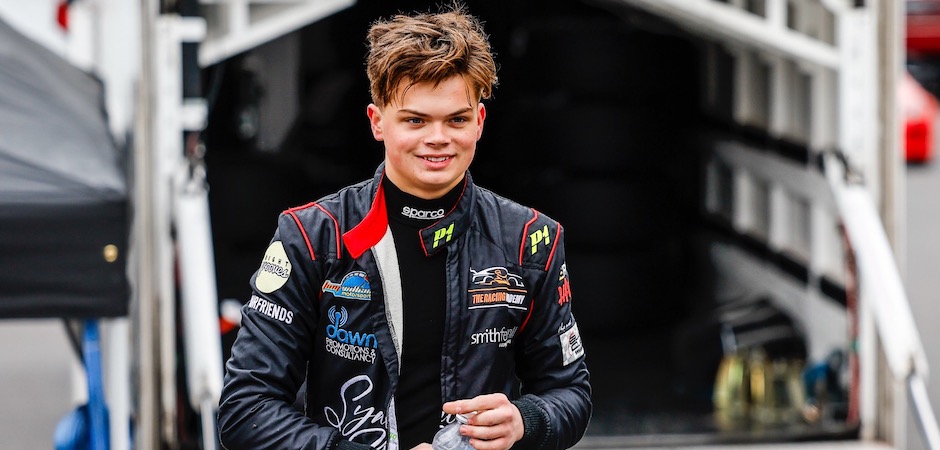 Elliot Cleary (940 x 450)