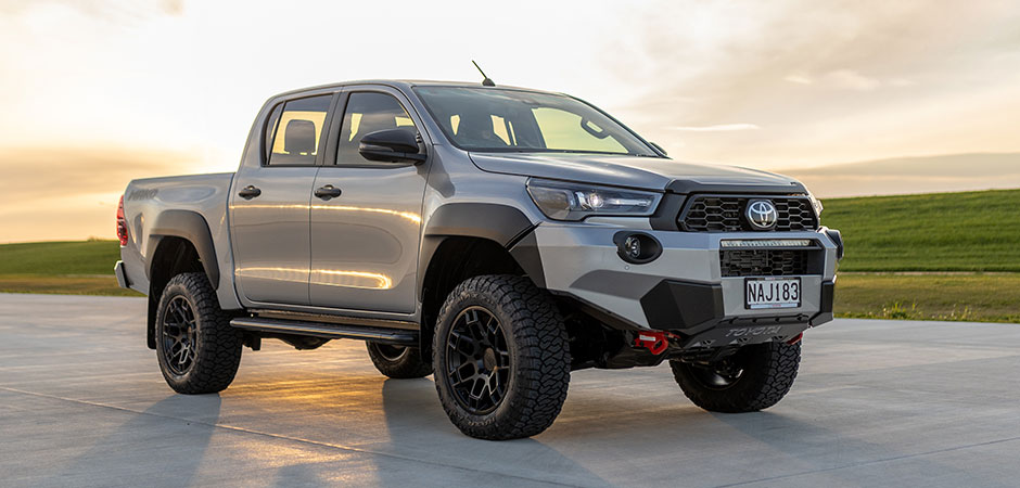 Hilux-Mako-designed-to-eat-small-fry-for-breakfast_HERO_940x450