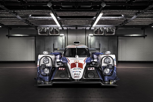 Toyota  LMP1 Web Larger