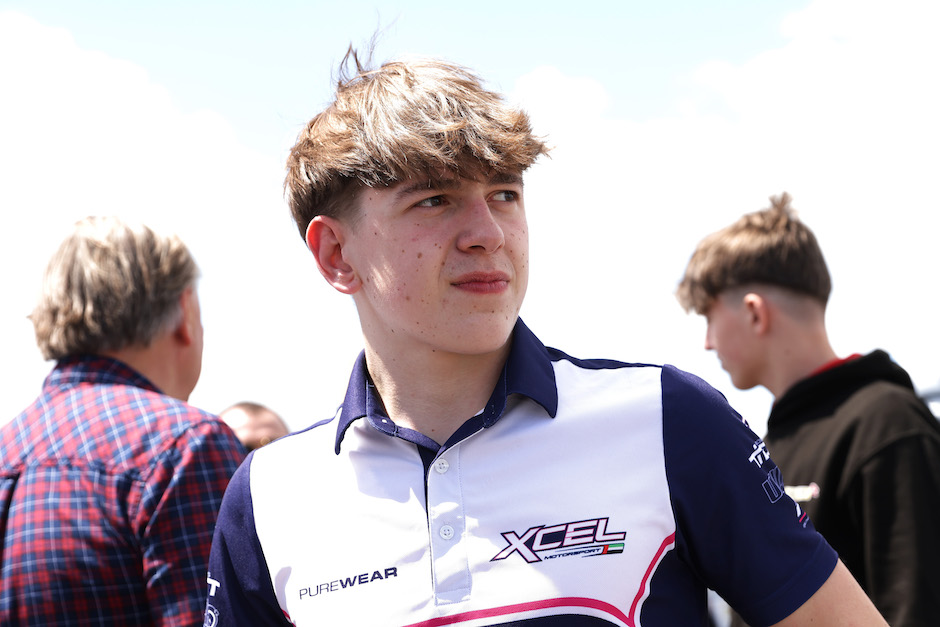 Zac Scoular (940 x 450)