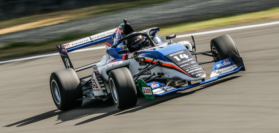 Billy 23 (940 x 450)