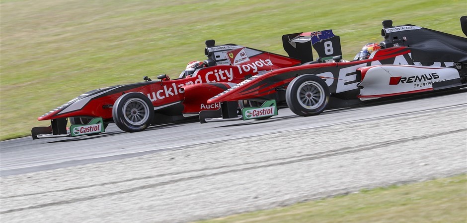 Extra Friday race story (940 x 450)