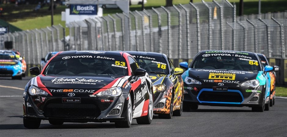 Jaden Ransley leads the field in Race 1 (940 x 450)