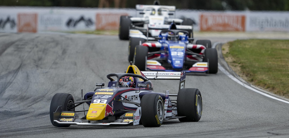 Broadcast 26 (940 x 450)