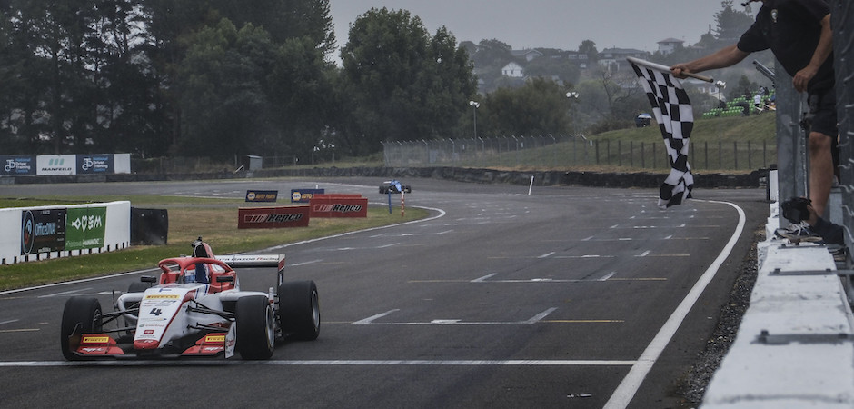 ROman 300 (940 x 450)